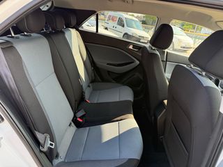 Hyundai i 20 2015-thumb-43