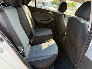Hyundai i 20 2015-thumb-44