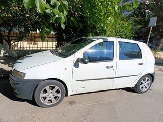 Fiat Punto 2002-thumb-1