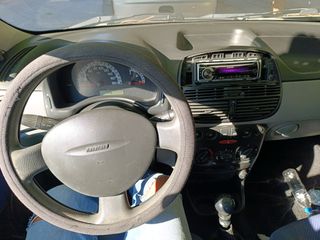Fiat Punto 2002-thumb-4