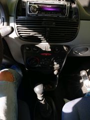 Fiat Punto 2002-thumb-5