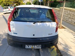 Fiat Punto 2002-thumb-8