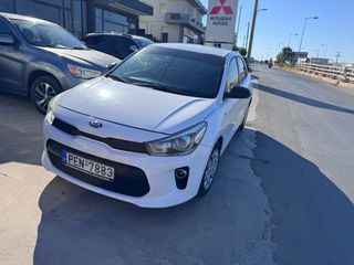 Kia Rio 2019 1.4 CRDI SPIRIT-thumb-3