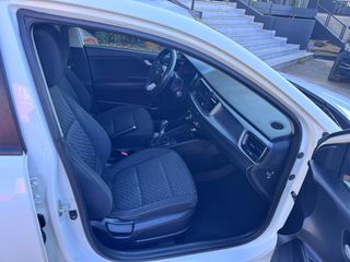 Kia Rio 2019 1.4 CRDI SPIRIT-thumb-9