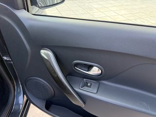 Dacia Sandero 2017 STEPWAY-thumb-38