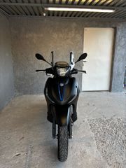 Piaggio Beverly 400 2025
