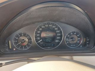 Mercedes-Benz CLK 200 2004-thumb-9