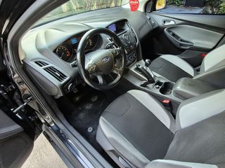 Ford Focus 2011-thumb-18