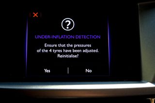 DS DS3 2015 1.2cc Βενζίνη 110hp So Irresistible AUTO (Navi)-thumb-28