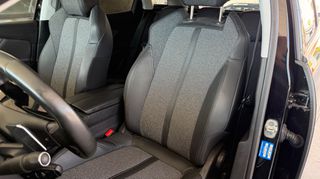 Peugeot 3008 2017 1,2 PURETECH ALLURE AUTOMATIK-thumb-10
