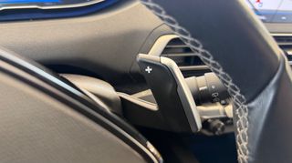 Peugeot 3008 2017 1,2 PURETECH ALLURE AUTOMATIK-thumb-21