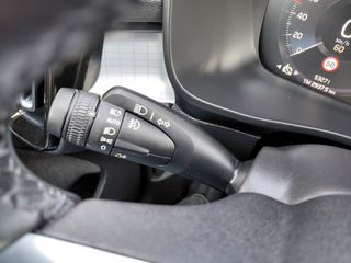 Volvo XC40 2022 XC40 PHEV T4 1500cc 211 hp PLUG-IN HYBRID-thumb-30