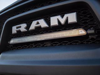 Σετ γρίλιας για RAM Rebel (2019-2024) με Linear 18 Elite+ 21000 Lumens - Lazerlamps-thumb-3