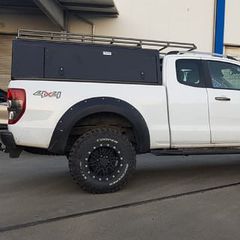 Κουβούκλιο Explorer Ford Ranger 2012+ Επιμηκυμένη Καμπίνα μαύρο/λεία λαμαρίνα Alu-Cab