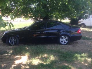 Mercedes-Benz E 200 2006 E200