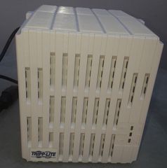 Tripp Lite LR1000 Σταθεροποιητής Τάσης