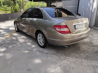 Mercedes-Benz C 200 2010 CGI ELEGANCE-thumb-2