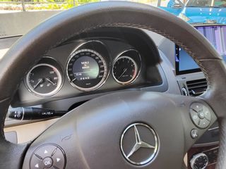 Mercedes-Benz C 200 2010 CGI ELEGANCE-thumb-10