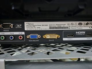 optoma themescene hd82-thumb-1