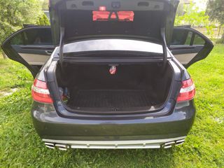 Mercedes-Benz E 200 2009-thumb-9