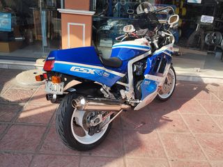 Suzuki GSXR 1100 1989-thumb-6