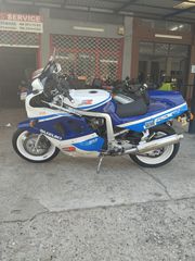 Suzuki GSXR 1100 1989-thumb-8