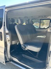 Opel Vivaro 2012-thumb-10