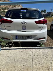 Hyundai i 20 2015-thumb-2