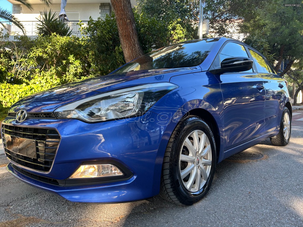 Hyundai i 20 2018 998cc -Book Service 79 km ! EURO 6