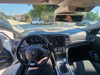 Renault Megane 2017 BOSE EDITION-thumb-6