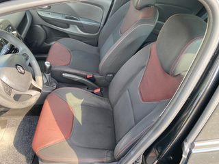Renault Clio 2014-thumb-8