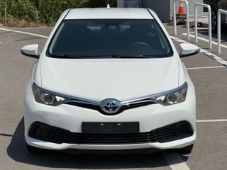 Toyota Auris 2017-thumb-2