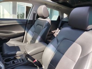 Hyundai Tucson 2019 1.6crdi EXECUTIVE DCT-7 136HP PANORAMA 19'' FACELIFT-thumb-16