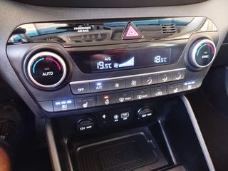 Hyundai Tucson 2019 1.6crdi EXECUTIVE DCT-7 136HP PANORAMA 19'' FACELIFT-thumb-22