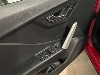 Audi Q2 2022 1.0 TFSI 110HP-thumb-5