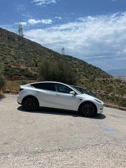 Tesla Model Y 2023 performace