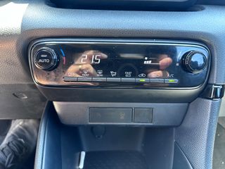 Toyota Yaris 2021 HYBRID      ΕΛΛΗΝΙΚΗΣ ΑΝΤΙ/ΠΕΙΑΣ(με 8.5% Επιτόκιο Χρηματοδό-thumb-14