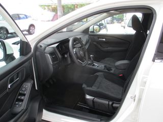 Nissan Qashqai 2023 QASHQAI 1.3lt MT 5Θ Elite-thumb-4