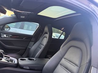 Porsche Panamera 2018 4 E-HYBRID-thumb-27