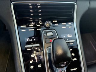 Porsche Panamera 2018 4 E-HYBRID-thumb-32