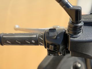 Kymco Downtown 200i 2011 -MOTOSIDIROPOULOS- DOWNTOWN 200 2011-thumb-55