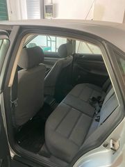 Audi A4 1997-thumb-4