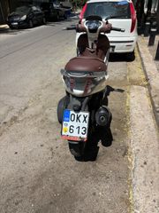 Piaggio Beverly 300i 2015-thumb-5