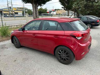 Hyundai i 20 2016-thumb-1