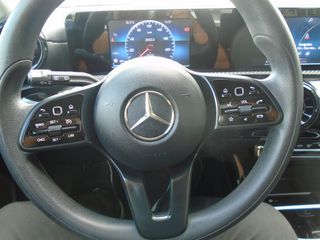 Mercedes-Benz A 160 2020 CDI DIESEL-thumb-28