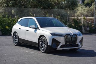 Bmw iX 2022 xDrive40 Sport SkyLounge-thumb-2