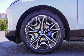Bmw iX 2022 xDrive40 Sport SkyLounge-thumb-7