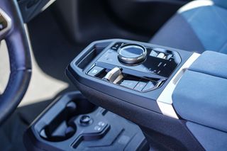 Bmw iX 2022 xDrive40 Sport SkyLounge-thumb-20