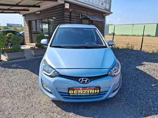 Hyundai i 20 2013 1200CC BENZINH //ΠΡΟΣΦΟΡΑ 1 ΧΕΡΙ Βιβλίο Service [103677 ΧΙΛ]-thumb-3