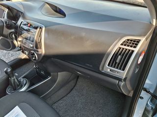 Hyundai i 20 2013 1200CC BENZINH //ΠΡΟΣΦΟΡΑ 1 ΧΕΡΙ Βιβλίο Service [103677 ΧΙΛ]-thumb-50
